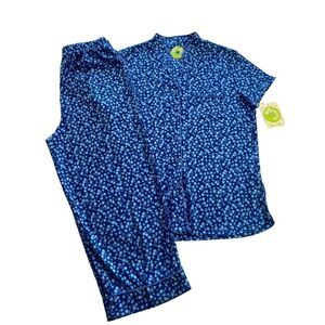 WHITE ORCHID WOMEN’S SMALL 2-PIECE PAJAMA SET